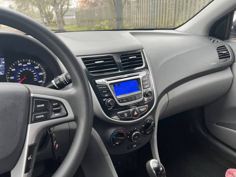 2014 Hyundai Accent GLS