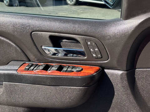 2013 Chevrolet Avalanche LTZ Black Diamond