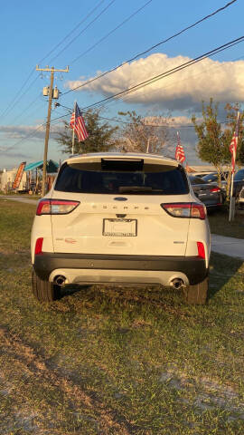 2020 Ford Escape SE