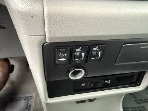 2015 Toyota Sienna XLE Premium 8-Passenger