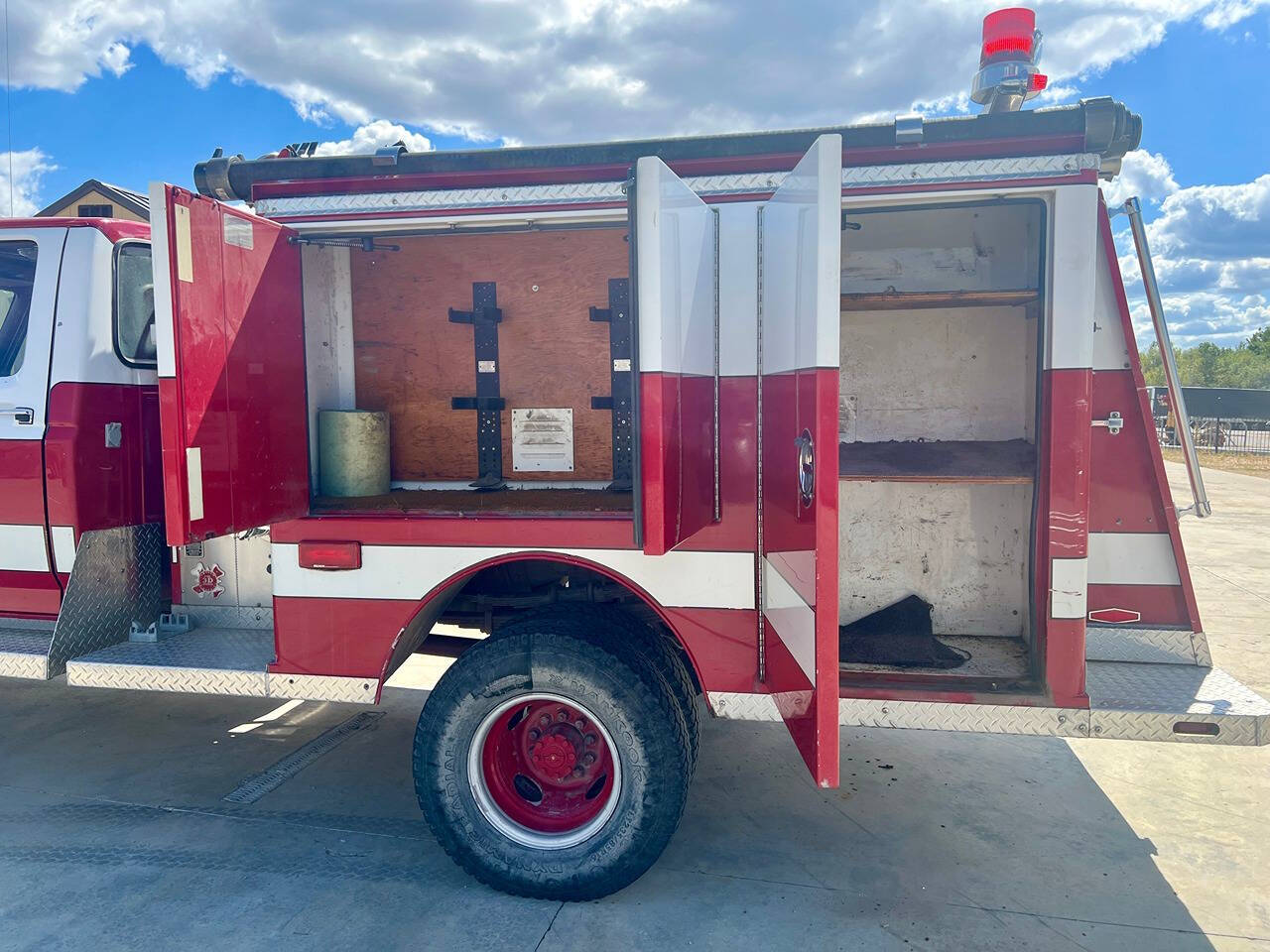 1991 FORD F450 SD DRW 4x4 Diesel Brush Fire Truck for sale at 66 Auto Center and The Dent Shop in Joplin, MO