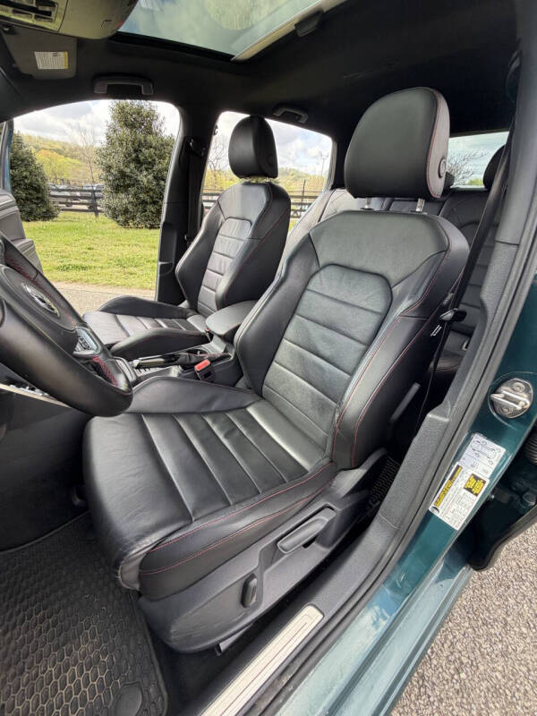 2019 Volkswagen Golf GTI S
