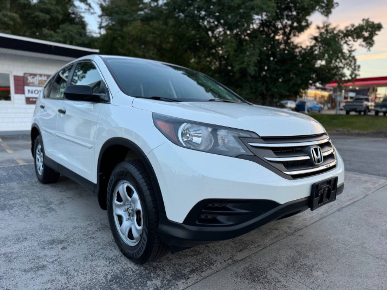 2014 Honda CR-V for sale at Nutfield Petroleum in Londonderry, NH