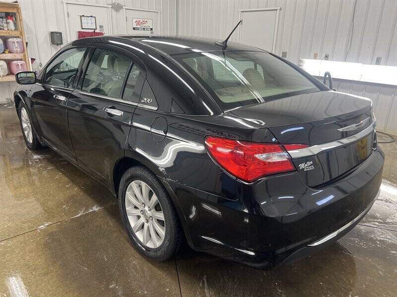 2013 Chrysler 200 Limited