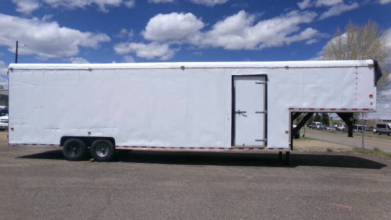 2004 Cargo Craft 38'  CARGO 9' CIELING