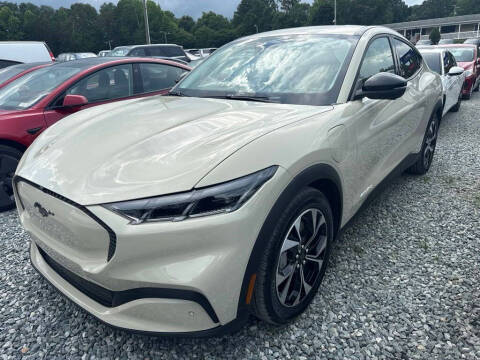 2025 Ford Mustang Mach-E Select