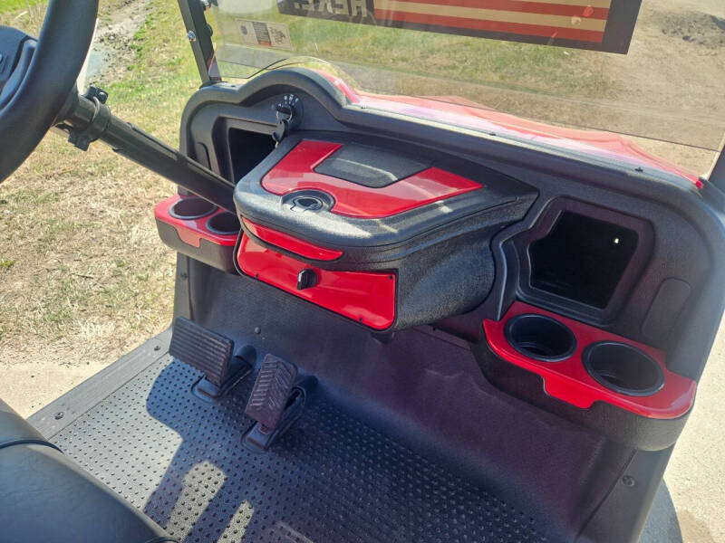 2018 E-Z-GO RXV Elite Custom