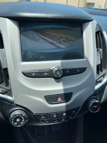 2018 Chevrolet Cruze LS Auto