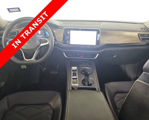 2024 Volkswagen Atlas SE