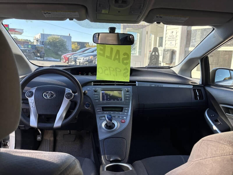 2013 Toyota Prius Plug-in Hybrid