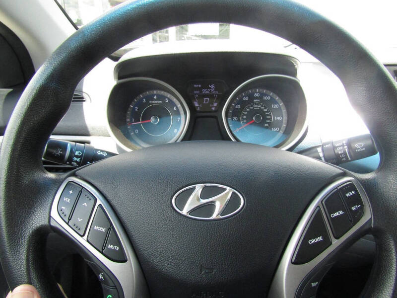 2013 Hyundai Elantra Coupe SE