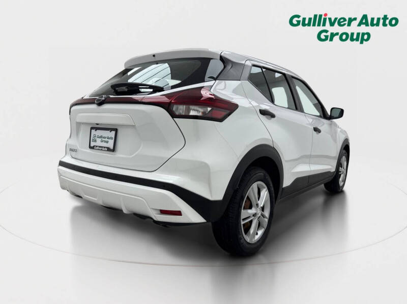 2023 Nissan Kicks S