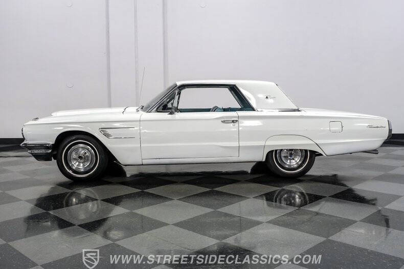 1965 Ford Thunderbird
