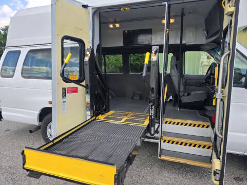 2012 Ford E-Series E-350 SD