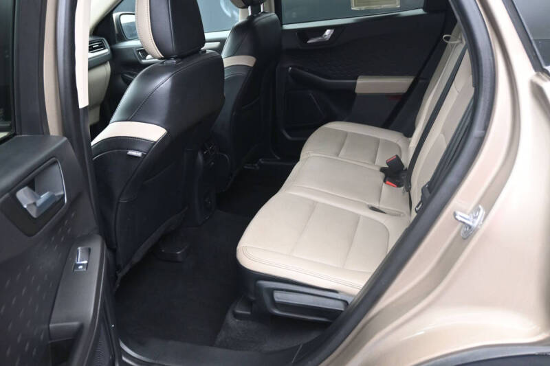 2020 Ford Escape SEL