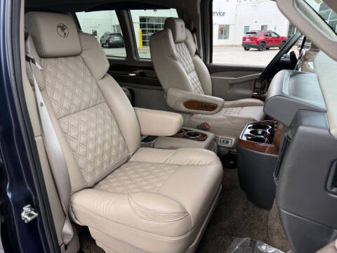 2025 Chevrolet Express 2500
