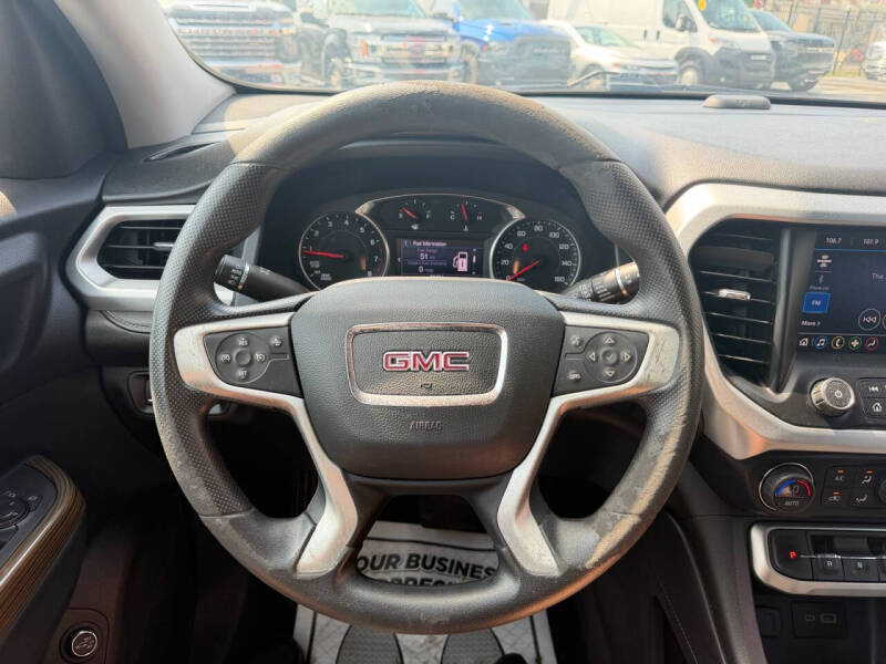 2022 GMC Acadia SLE