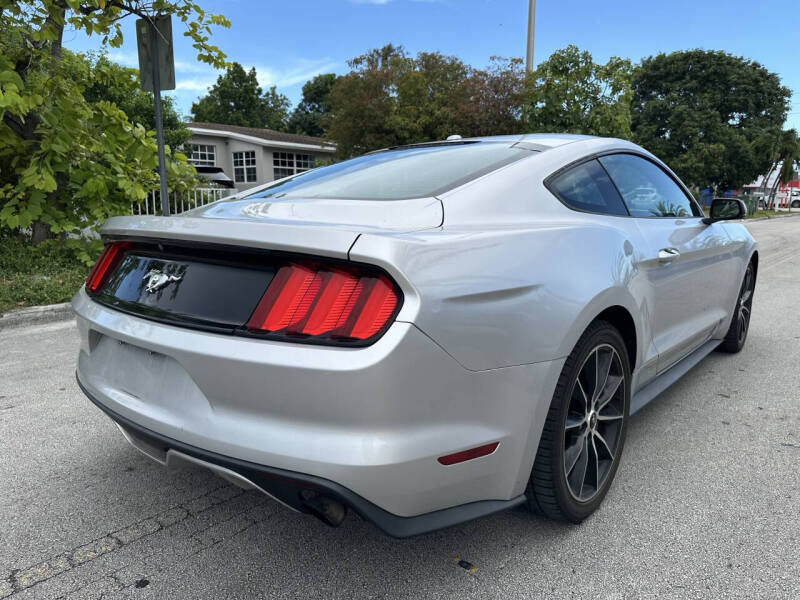 2016 Ford Mustang EcoBoost Premium
