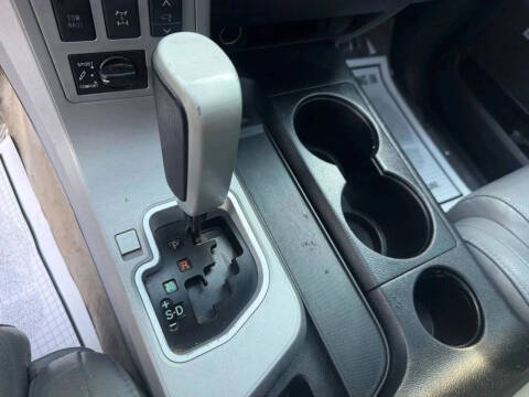 2008 Toyota Sequoia Platinum