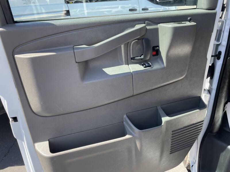 2024 GMC Savana 2500