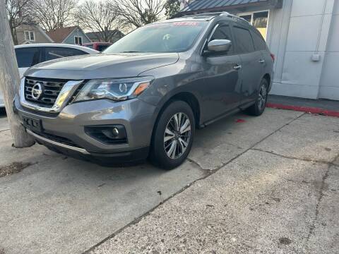 2017 Nissan Pathfinder for sale at Tom's Auto Sales in Milwaukee WI