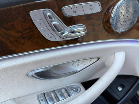 2017 Mercedes-Benz E-Class E 300 4MATIC