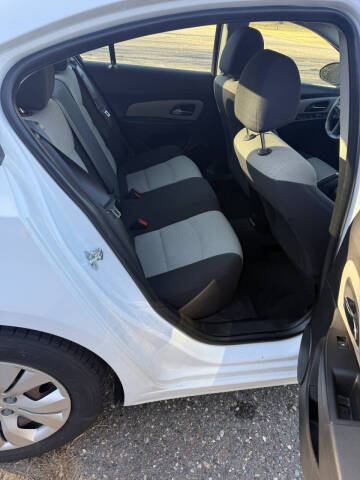 2016 Chevrolet Cruze Limited LS Manual