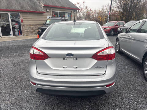 2014 Ford Fiesta S