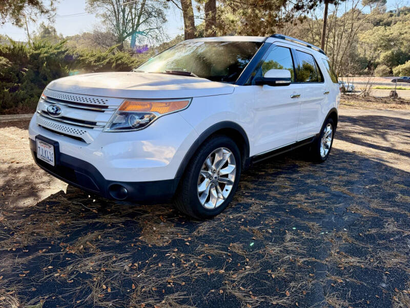 2015 Ford Explorer Limited's photo