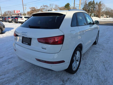 2017 Audi Q3 2.0T quattro Premium