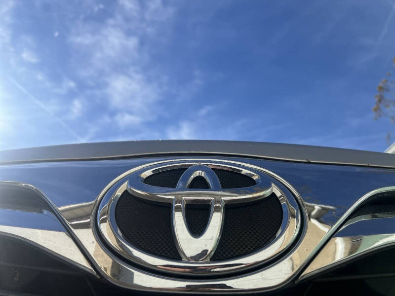 2012 Toyota Camry LE