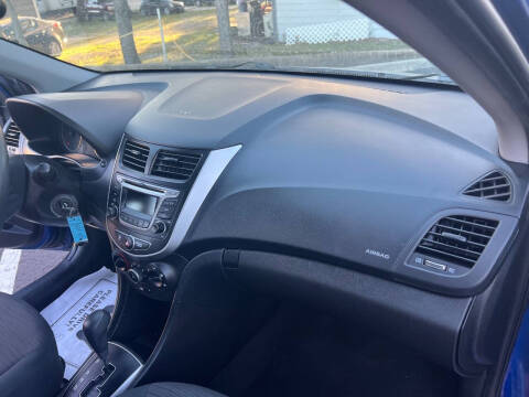 2016 Hyundai Accent SE