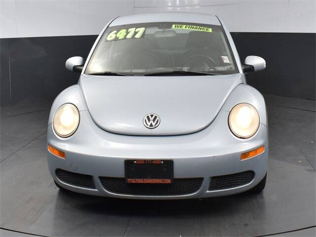 2010 Volkswagen New Beetle