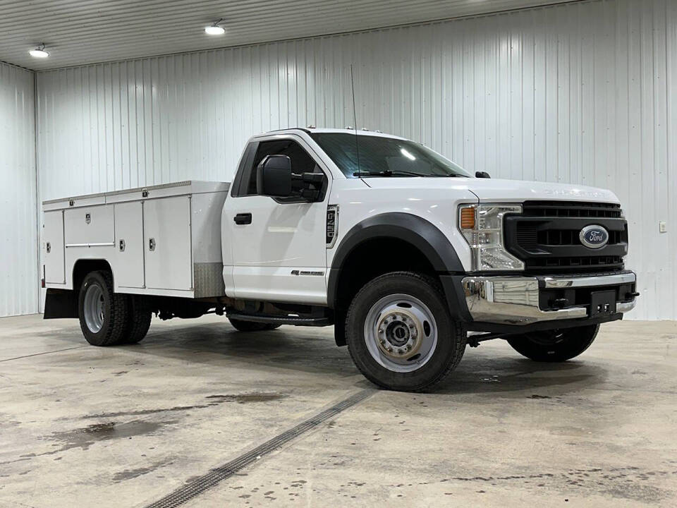 2021 Ford F-450 Super Duty Chassis Cab's photo