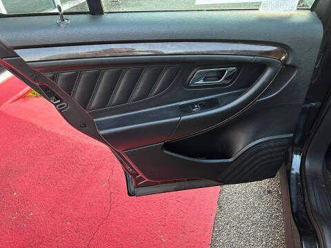 2014 Ford Taurus Limited