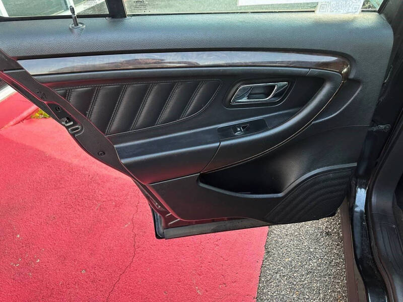 2014 Ford Taurus Limited