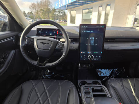 2025 Ford Mustang Mach-E Select