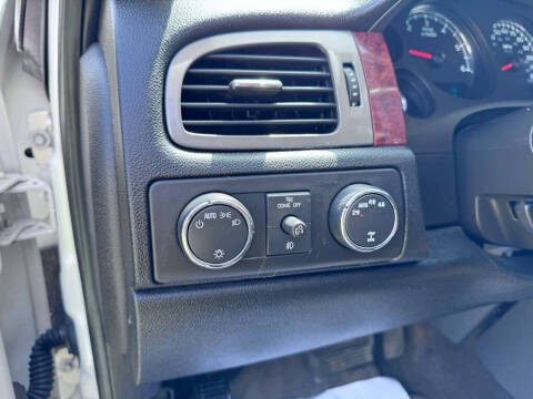 2011 Chevrolet Avalanche LTZ