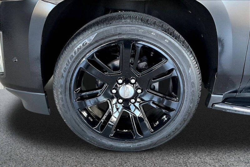 2017 Cadillac Escalade Luxury