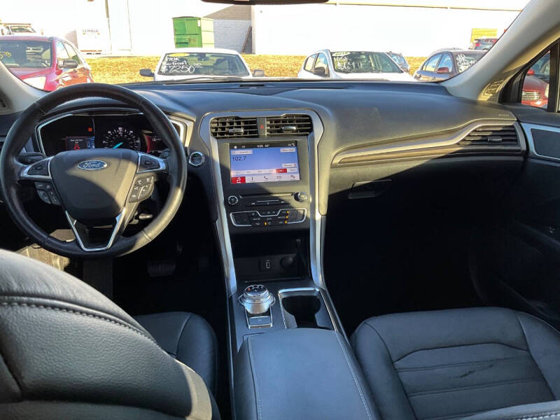 2017 Ford Fusion Hybrid SE