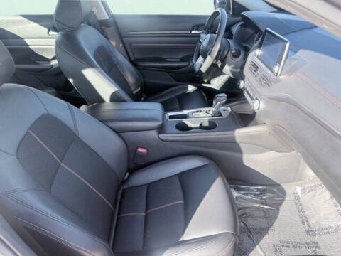 2022 Nissan Altima 2.5 SR