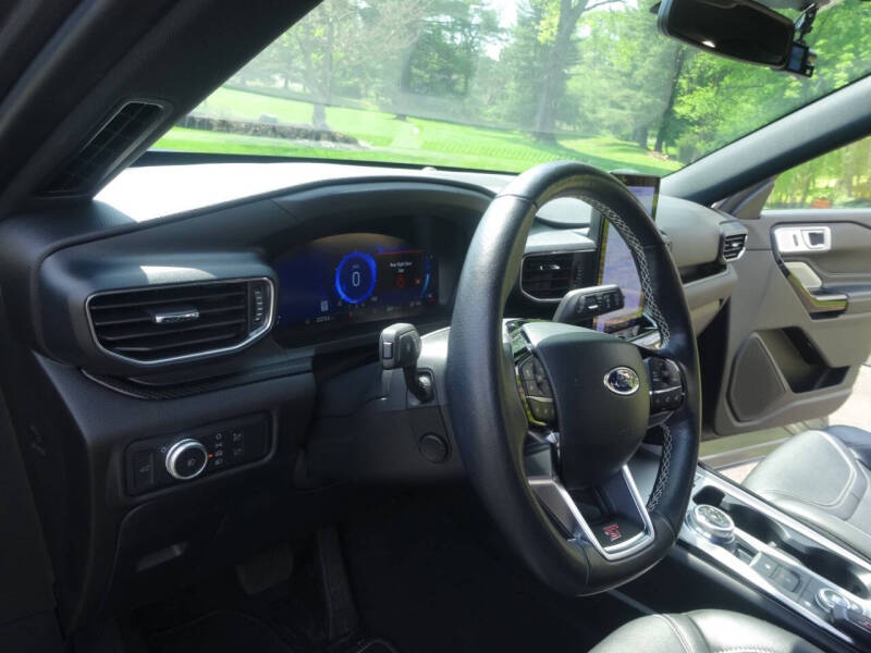 2022 Ford Explorer ST