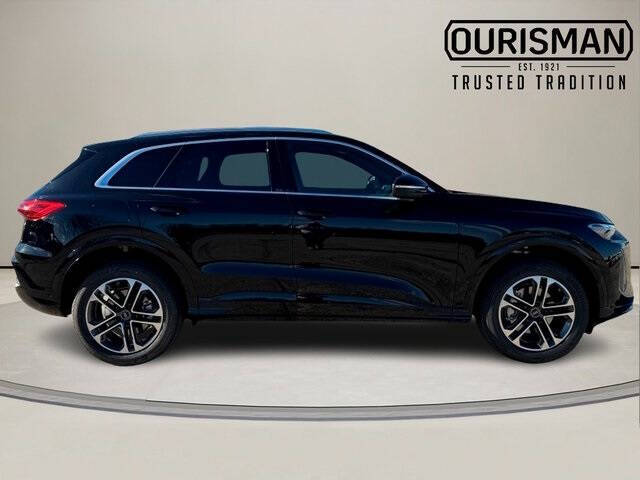 2025 Audi Q5 quattro Premium TFSI