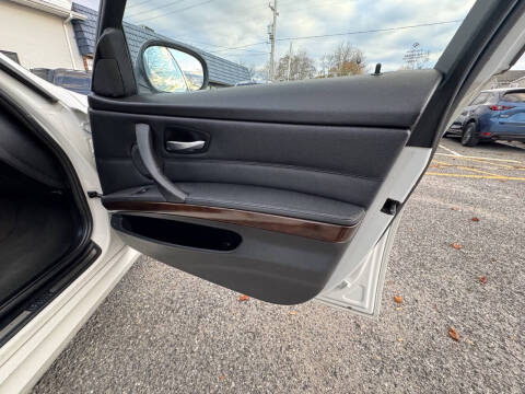 2011 BMW 3 Series 335i