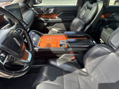 2018 Lincoln Navigator Select
