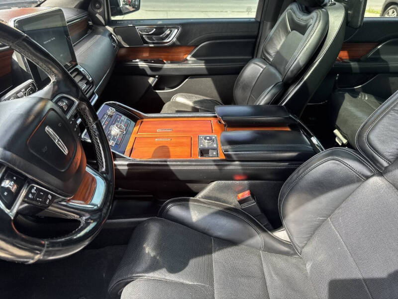 2018 Lincoln Navigator Select