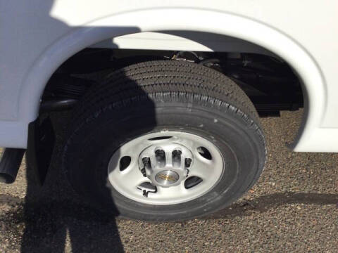 2025 Chevrolet Express 3500