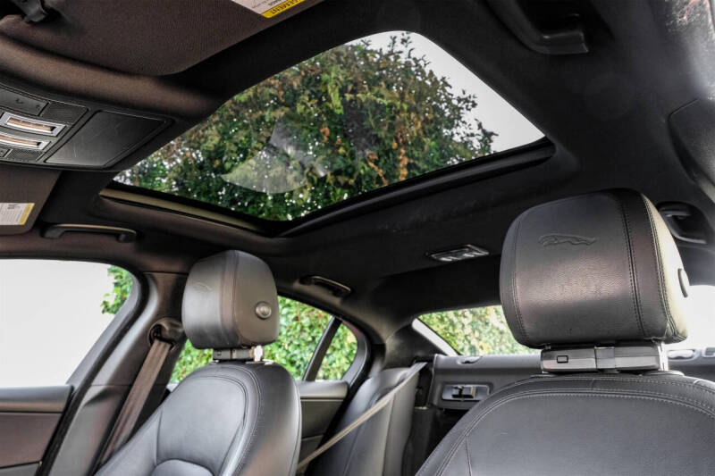 2020 Jaguar XE P250 S