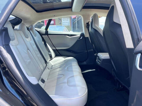 2013 Tesla Model S Performance
