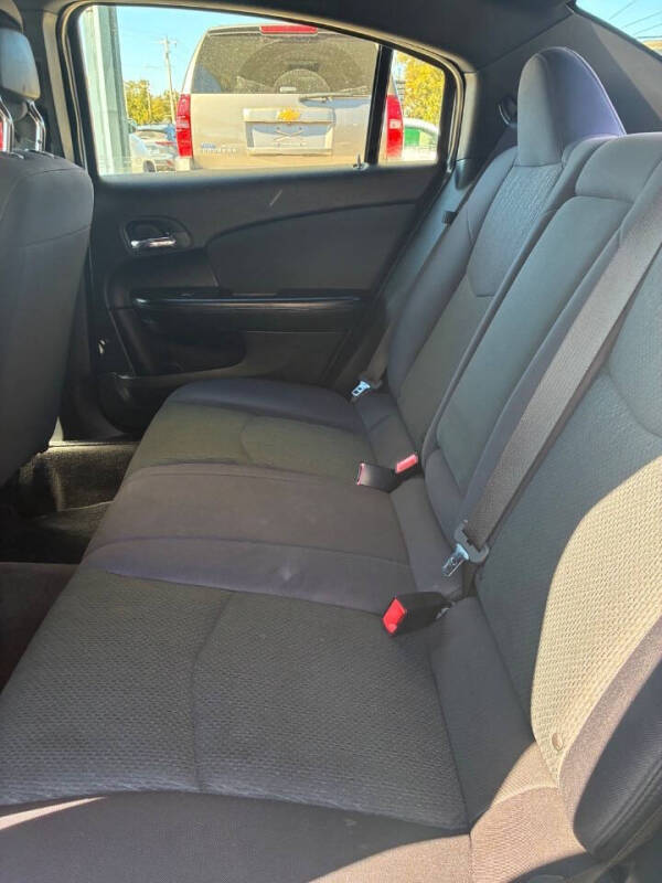 2012 Chrysler 200 Touring